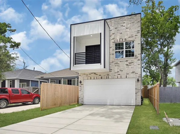 7922 Sealey St, Houston, TX 77088