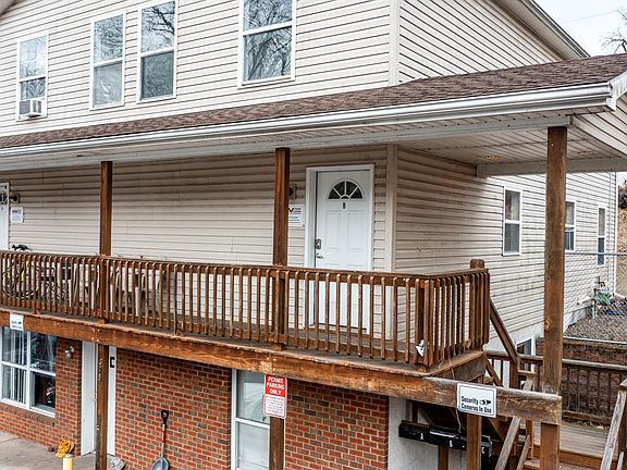 3rd image of 375377 Fetterman Ave