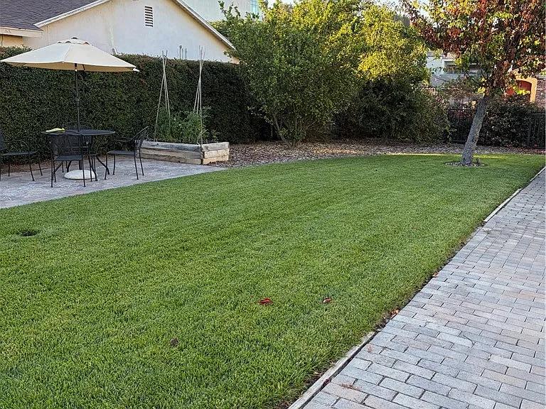 718 Harding Ave — Photo 4