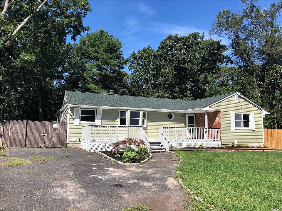 1st image of 132 Park Ln