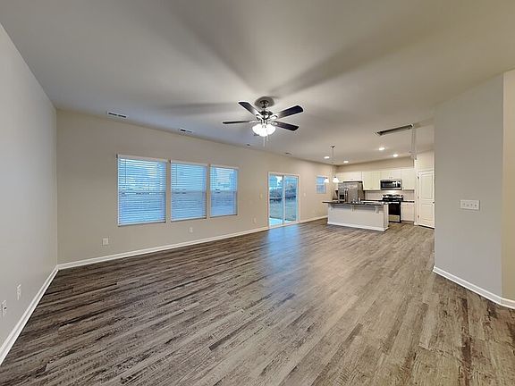 3rd image of 766 Pointe Andrews Dr