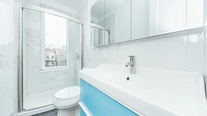 Rented by Nooklyn NYC LLC | media 86