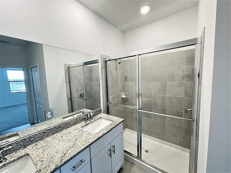 14243 Pine Lodge Ln — Photo 10