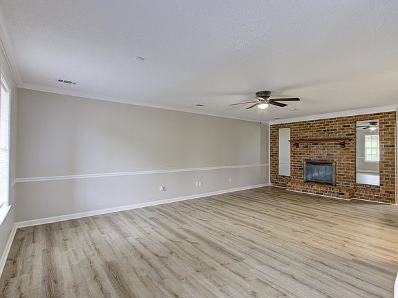 5th image of 8100 S Regis Pl