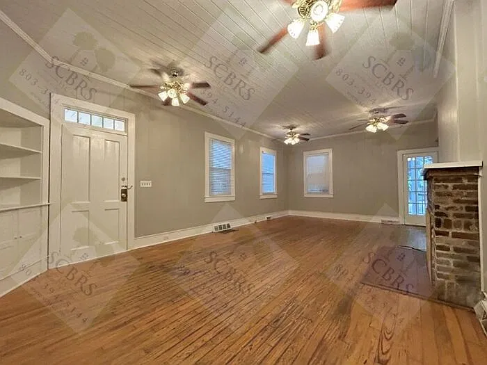 5 bed, 2.0 bath, 2138 sqft, $3,750 — Photo 2