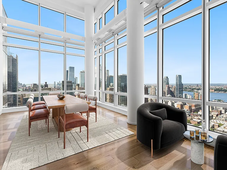 306 W 48th St #Penthouse 43 — Photo 10