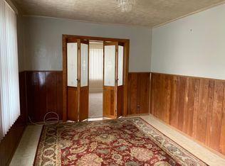 87-37 257th St #2, Floral Park, NY 11001