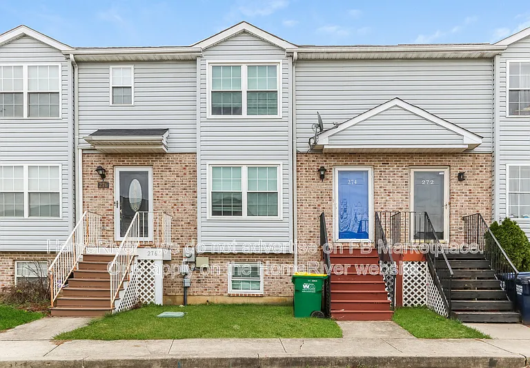 274 Vincent Cir — Photo 1
