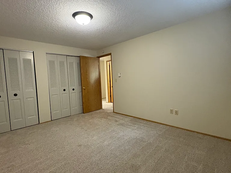 Chestnut Place Apartments — Photo 23