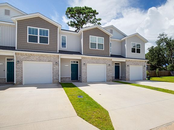 5th image of 319 Carmel Dr #24