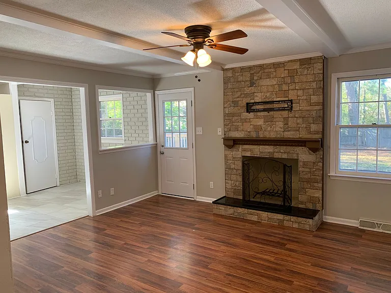 5303 Ainsworth Dr — Photo 6