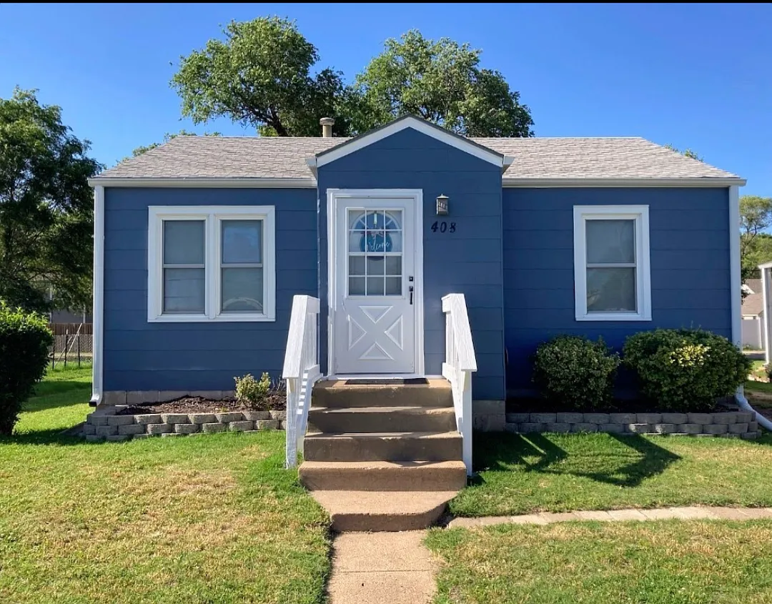 2 bed, 1600 sqft, $1,100 — Photo 1