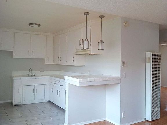 3rd image of 13524 Avalon Blvd #10