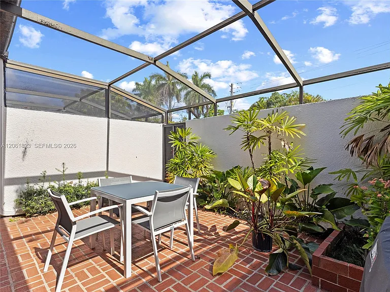 8133 SW 86th Ter — Photo 39