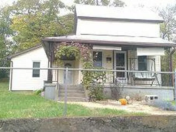 19 S Dover St, Bonne Terre, MO 63628