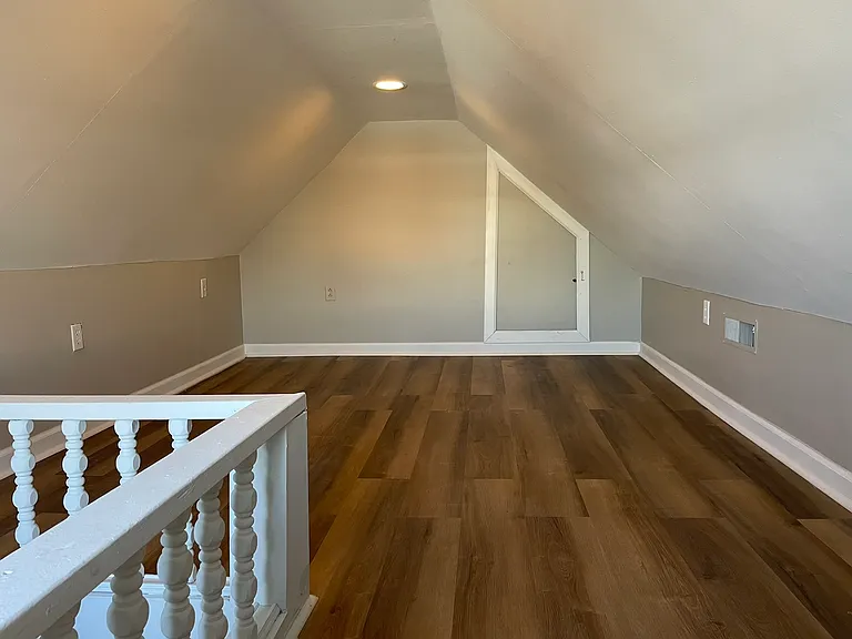 494 Reinhard Ave — Photo 20