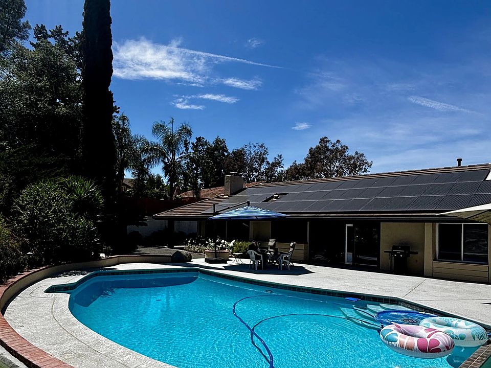 2nd image of 13382 Calle Colina