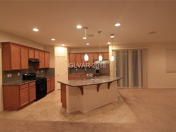 4th image of 10086 Pacific Peak St