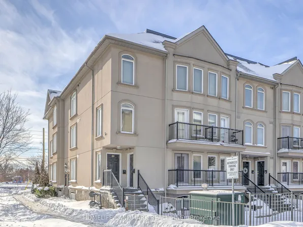 118 Finch Ave W #19, Toronto, ON M2N 7G2