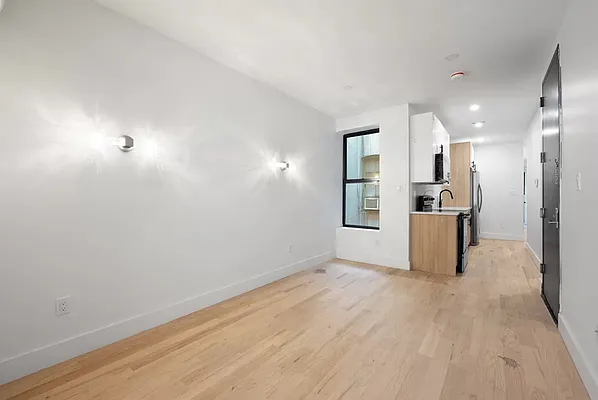 Rented by Rennit Inc. | media 5