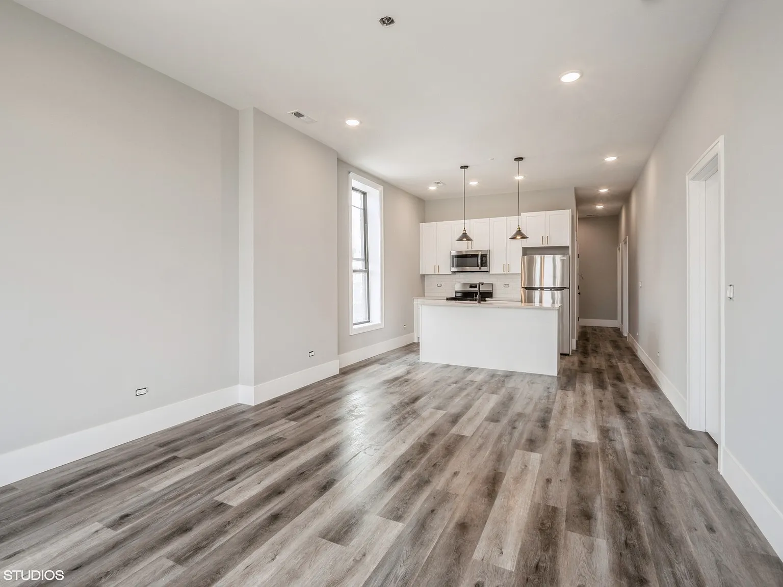 2 bed, $2,500 — Photo 2