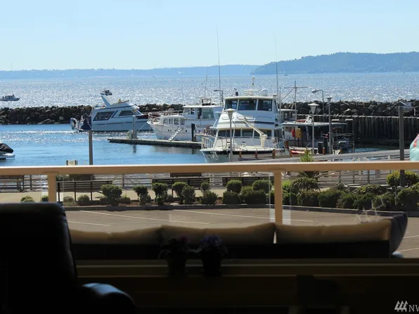 22222 Dock St #1B, Des Moines, WA 98198