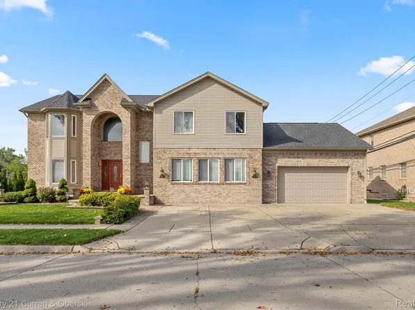 131 Rosemary St, Dearborn Heights, MI 48127