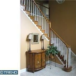 2-story Entrance Foyer