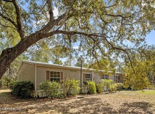 506 Boundary Rd, Interlachen, FL 32148