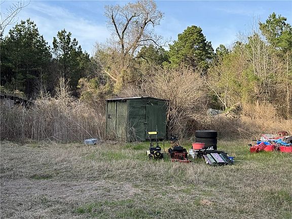 4th image of 3552 Goldonna Rd