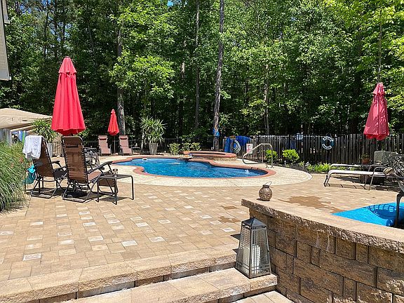 5th image of 11212 Sterling Cove Dr