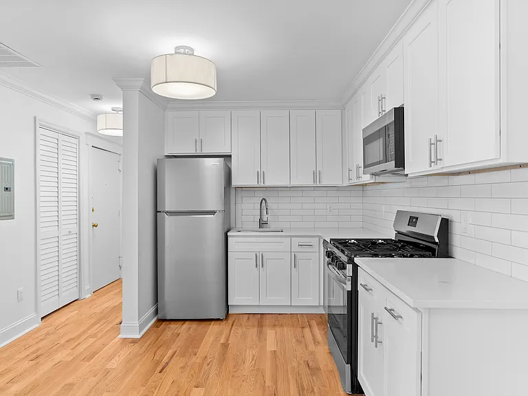 5 Poplar St #3 — Photo 14