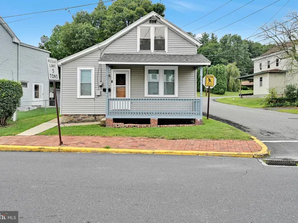 7 Graeff St, Cressona, PA 17929