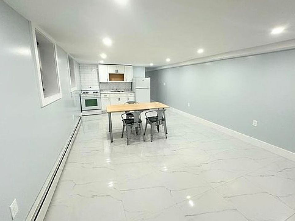 2nd image of 519 E 51st St #1