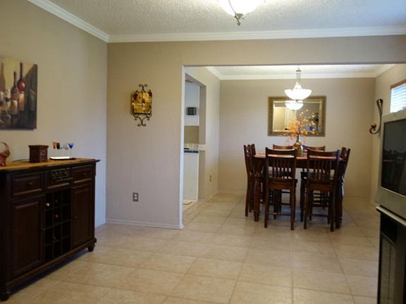 2nd image of 2217 Hickory Dr