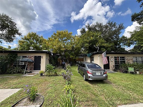 3rd image of 1716 S WESTMORELAND DRIVE