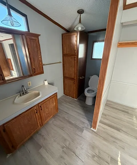 1333 White Oak St — Photo 6