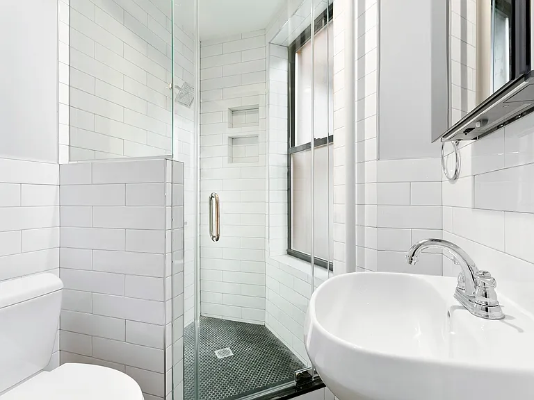 452 Amsterdam Ave #3S — Photo 6