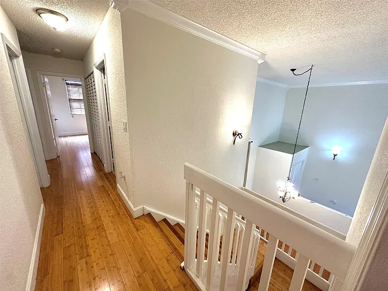 12624 NW 11th Ct — Photo 13