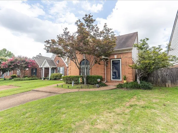 1669 Beaver Trail Dr, Cordova, TN 38016