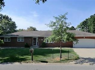 1605 NE 78th St, Gladstone, MO 64118