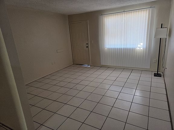 2nd image of 2860 E Roeser Rd APT 1
