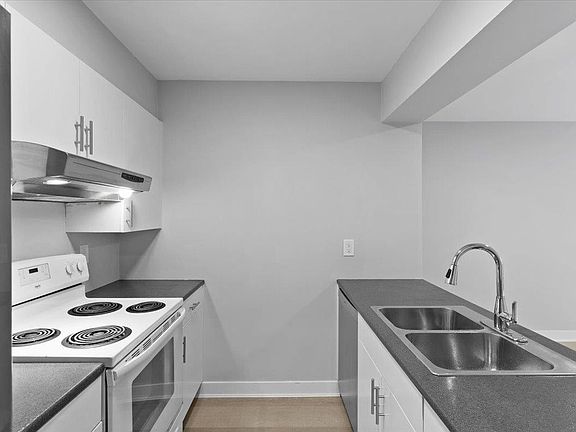 2nd image of 9521 Cardston Ct #403