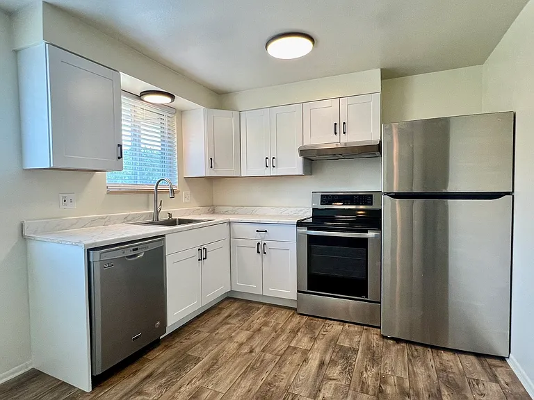 3895 Parfet St — Photo 3