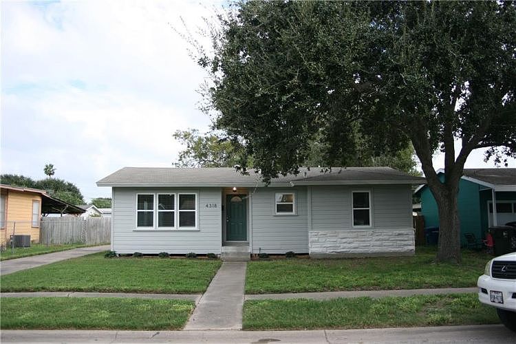 1st image of 4318 Aspen St