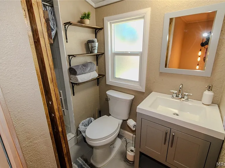913 W Aeroplane Blvd — Photo 23