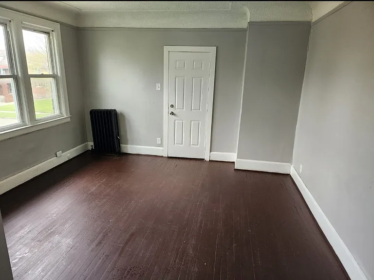 4045 Clements St #3 — Photo 2