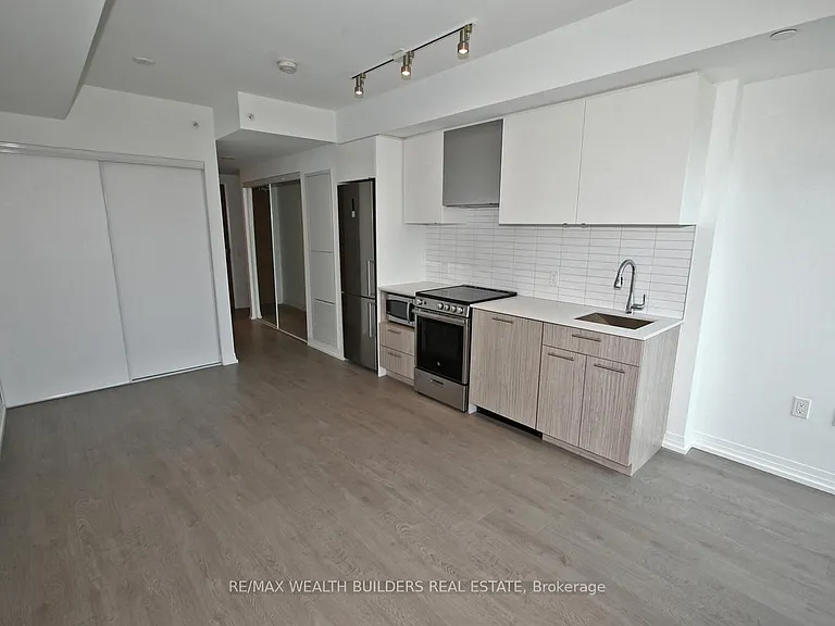 251 Jarvis St E #2107 — Photo 12