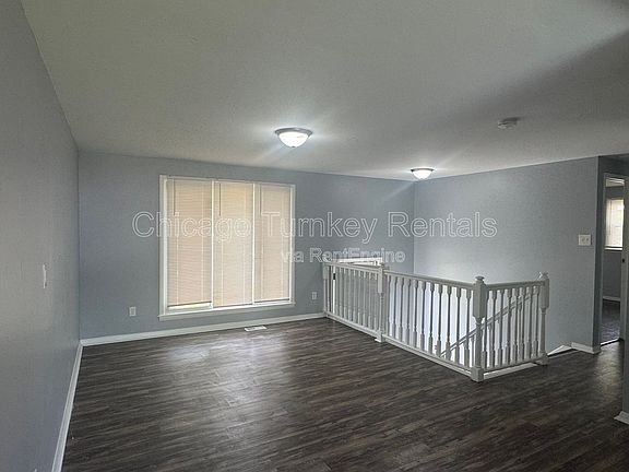 3rd image of 43 N Walnut Ln