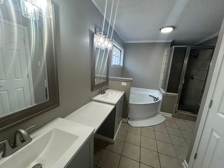 437 Bruins Trce — Photo 11